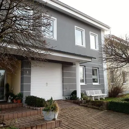 Apartament Alluring In